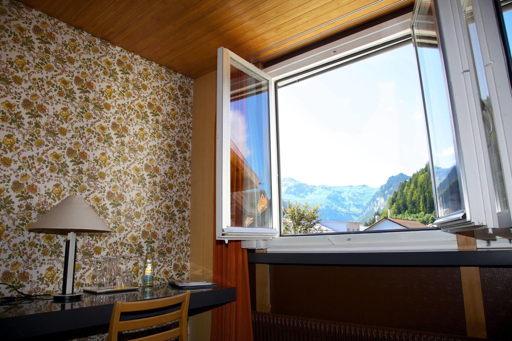 Hotel Garni Rosslipost 安特里堡 外观 照片
